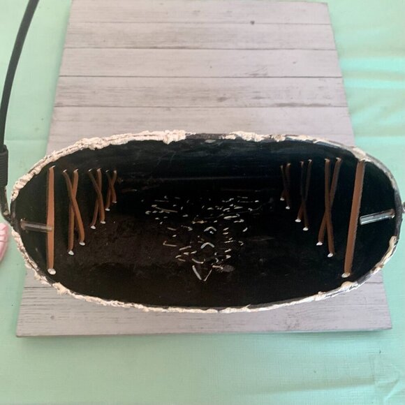 Vintage Rustic Christmas Metal Wall Door Hanging Basket XMAS Tree Snow Leather - Picture 3 of 16